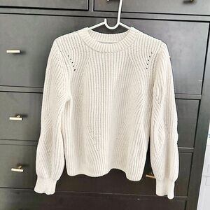 H&M Soft Knit Sweater in good condition - Cream/ivory/off white color
